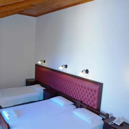 Lorenzo Hotel 2*